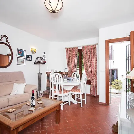 Pueblo Andaluz 32 Lejlighed Nerja
