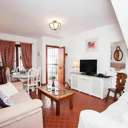Pueblo Andaluz 32 Apartment